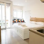 Monolocale Con Terrazza E Cucina * لينانو سابيادورو