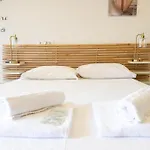 Monolocale Con Terrazza E Cucina شقة *