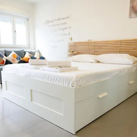 Monolocale Con Terrazza E Cucina *