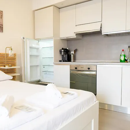 Monolocale Con Terrazza E Cucina Apartmán