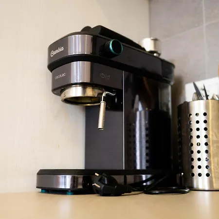 Monolocale Con Terrazza E Cucina Apartman